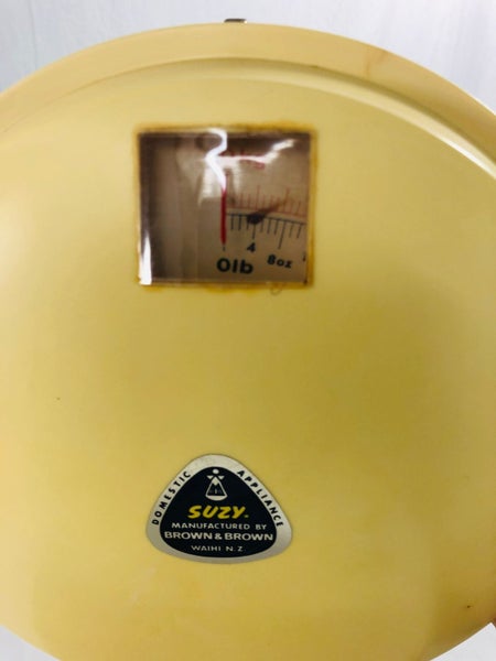 Retro Suzy Kitchen Wall Hung Scale (20757)62933723198977112