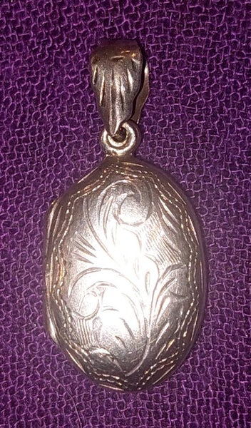 Silver Locket Carousel 1