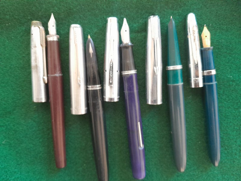FOUNTAIN PENS - 5 USED Carousel 1