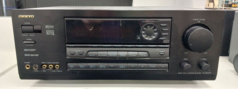 Onkyo TX-DS747 AV Receiver - B16133131-1 Carousel 1