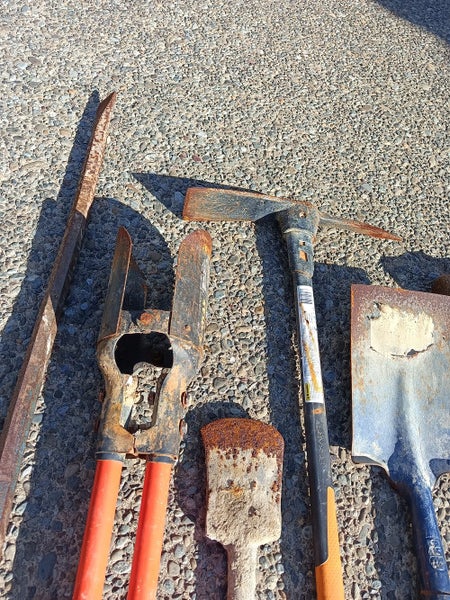 Tools - assorted. Excellent quality. Carousel 2