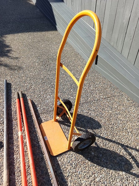 Tools - assorted. Excellent quality. Carousel 4