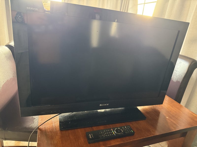 Playstation 4, 32inch TV, Games, Google Chromecast Carousel 4