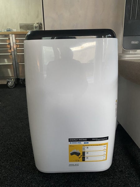 Arlec Portable Air Con Carousel 1