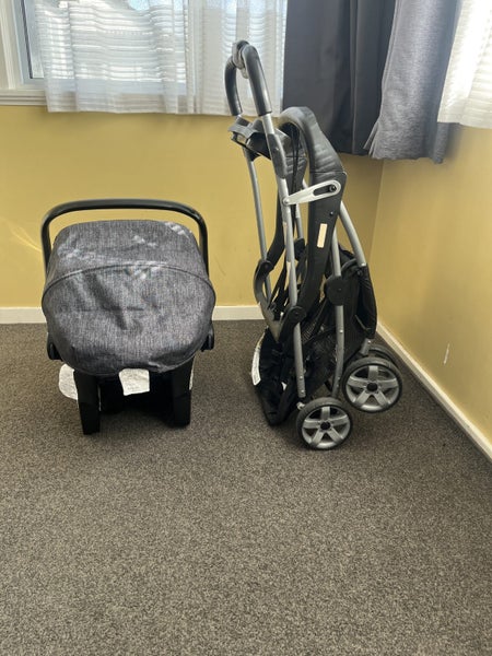 Snap & Go by Babytrend Carousel 2