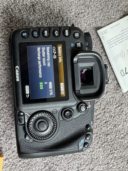 Canon EOS 7D - Body Only62952856055554112