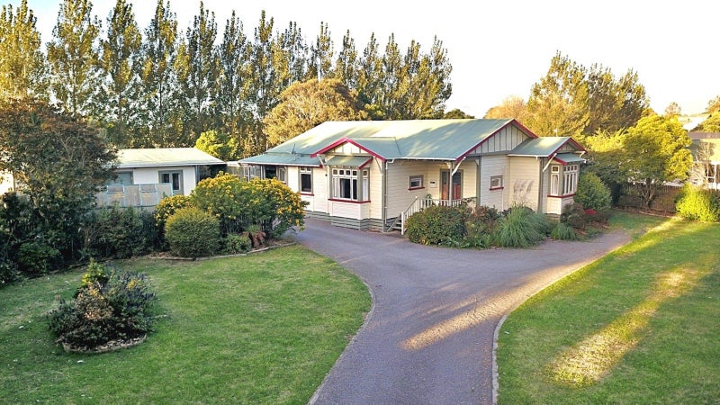 Image 1 of 18