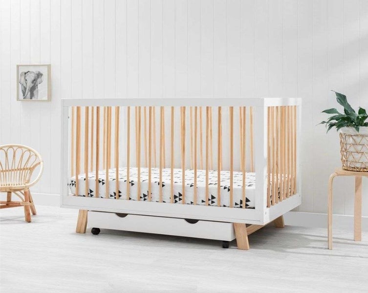 Mocka under cot storage Carousel 4