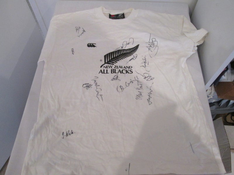Signed Late 90’s All Blacks T-Shirt Carousel 1