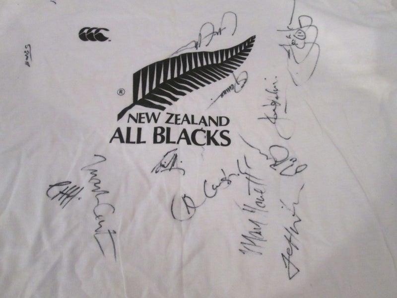 Signed Late 90’s All Blacks T-Shirt Carousel 2