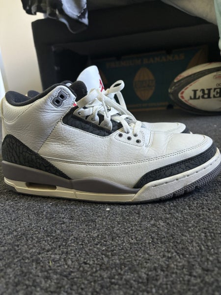 Jordan 3 Cement Gray Carousel 2