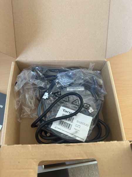 Targus 4K Docking Station Carousel 4