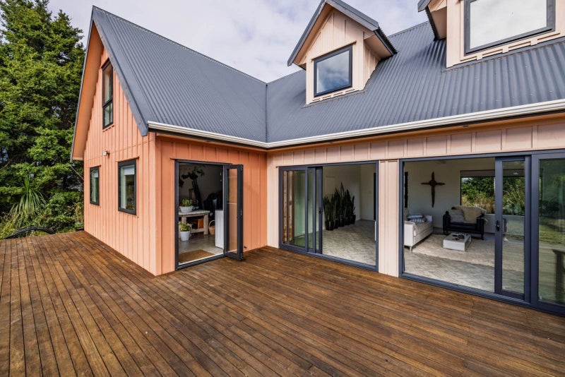 Image 2 of 14