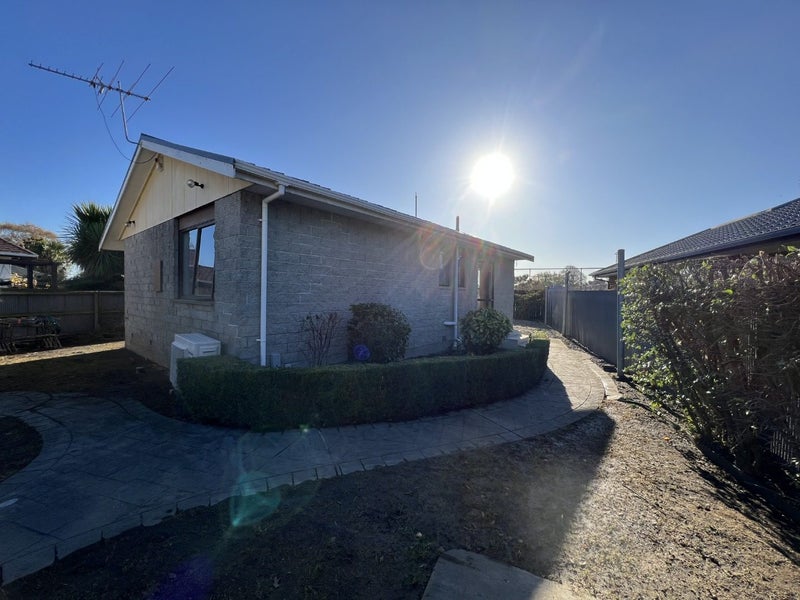 Image 1 of 18