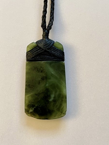 Pounamu Toki Pendant / Necklace – Medium/Small Size Carousel 12