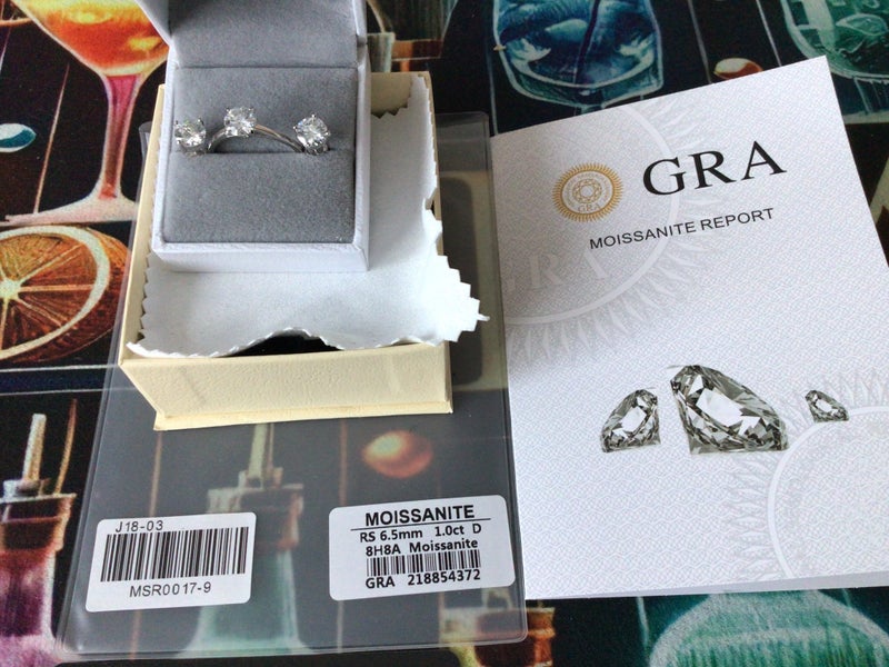 BEAUTIFUL MAISONETTES DIAMOND RING AND EARRINGS GRA CERTIFIED. Carousel 1