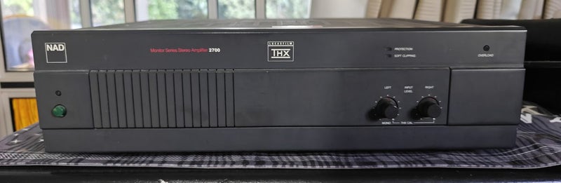 NAD 2700 Power Amplifier Carousel 1