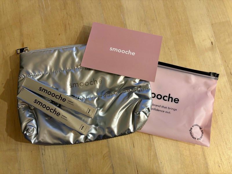 SMOOCHE Extreme Lip Plumper x 2 NEW Carousel 1