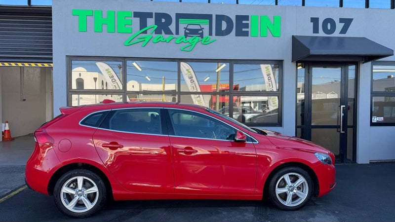 2015 Volvo V40 T462865830936834112