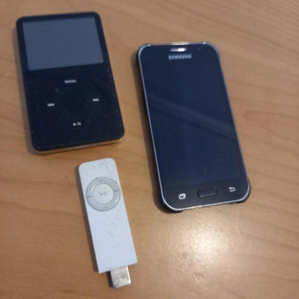 IPod 60gb phone etc Carousel 2