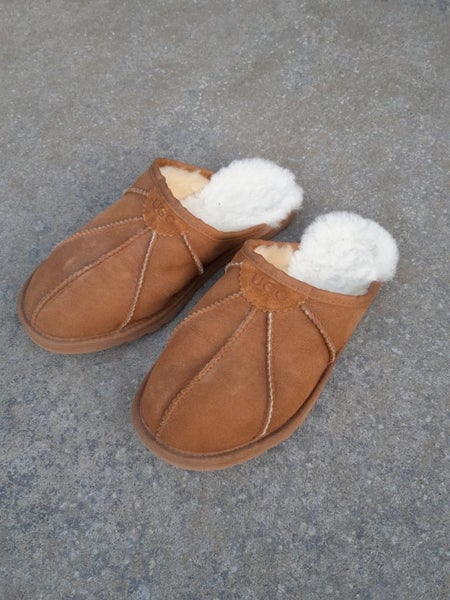 Ugg mens slippers Carousel 1