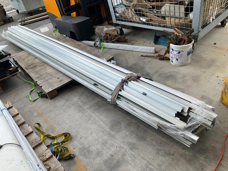 Solar Rails x6 Carousel 1