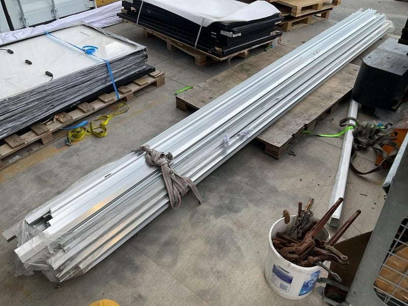Solar Rails x6 Carousel 1