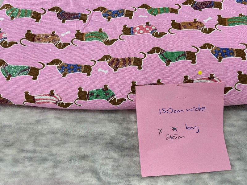 Fabric - Dachsunds Carousel 1