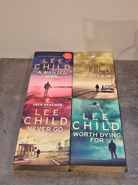 Four Large Format Lee Child Reacher Novels - As/Near New as Pictured. Carousel 2