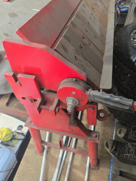 1.2m box pan folder Carousel 1