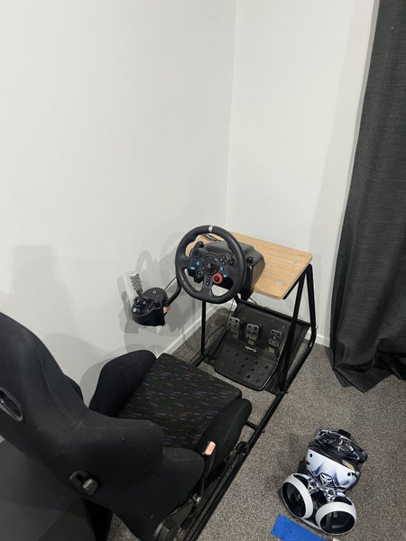 VR Racing Simulator Setup Carousel 1