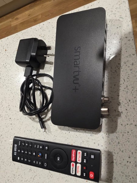 Smartvu + a7070 4K Freeview Android Chromecast Carousel 1