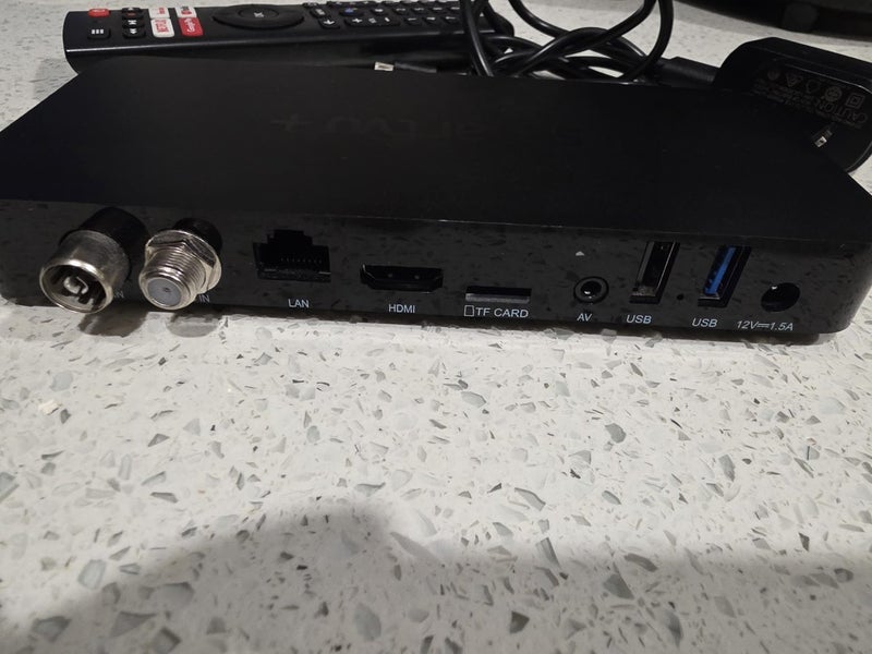Smartvu + a7070 4K Freeview Android Chromecast Carousel 2