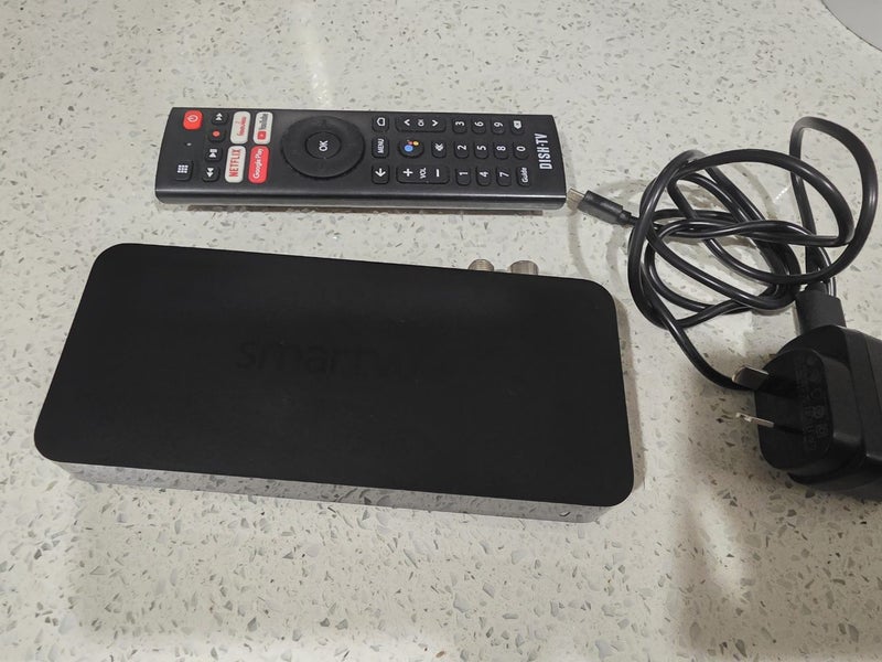 Smartvu + a7070 4K Freeview Android Chromecast Carousel 3