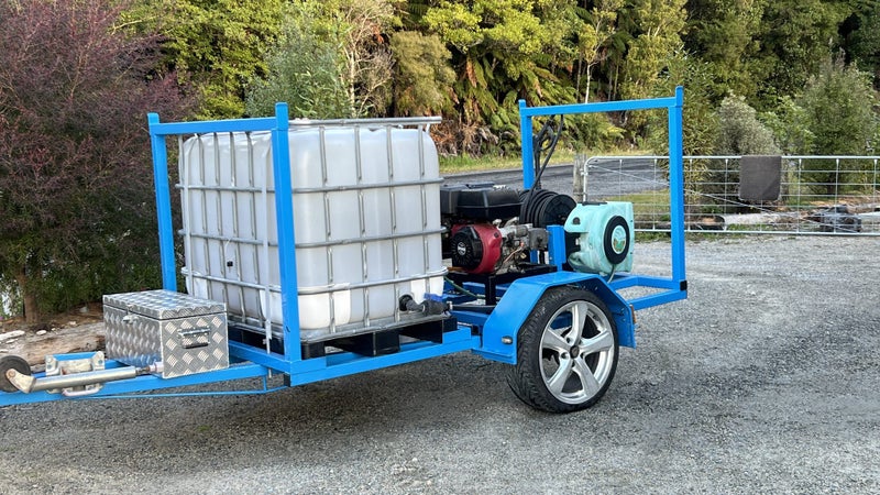 COMMERCIAL WATER BLASTER Carousel 1