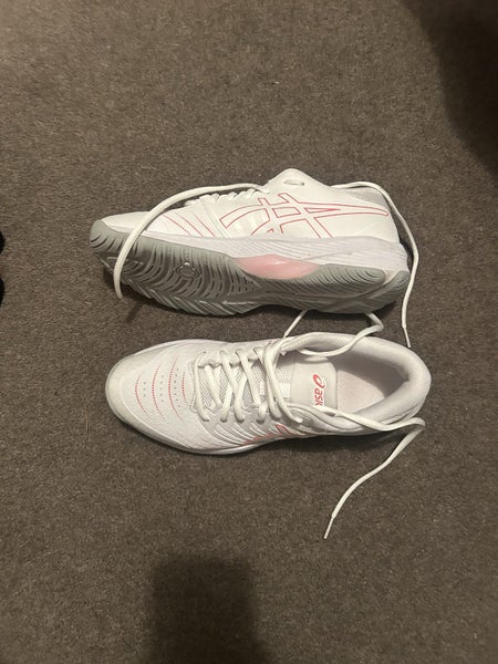 ASICS GEL NETBURNER 21 D - US9 Worn once! Carousel 1