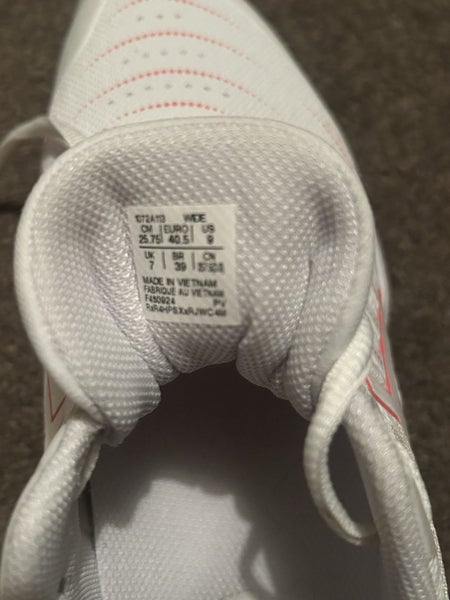 ASICS GEL NETBURNER 21 D - US9 Worn once! Carousel 8