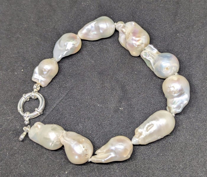 15 - 20mm Natural White Keshi Kasumi Pearl Bracelet 23 cms Carousel 2