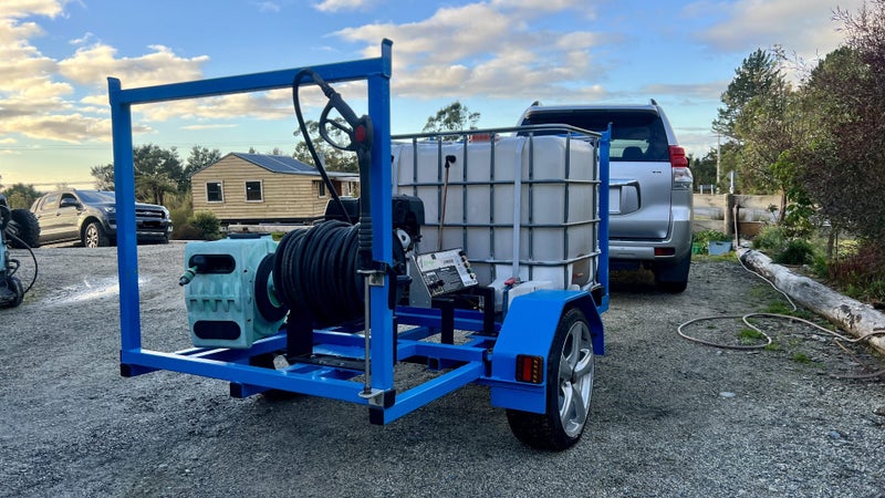 COMMERCIAL WATER BLASTER Carousel 2