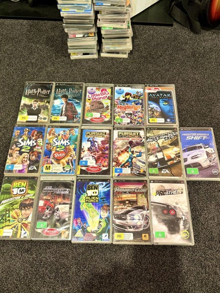 Radiant Red PSP 3000 & 46 Games Carousel 8
