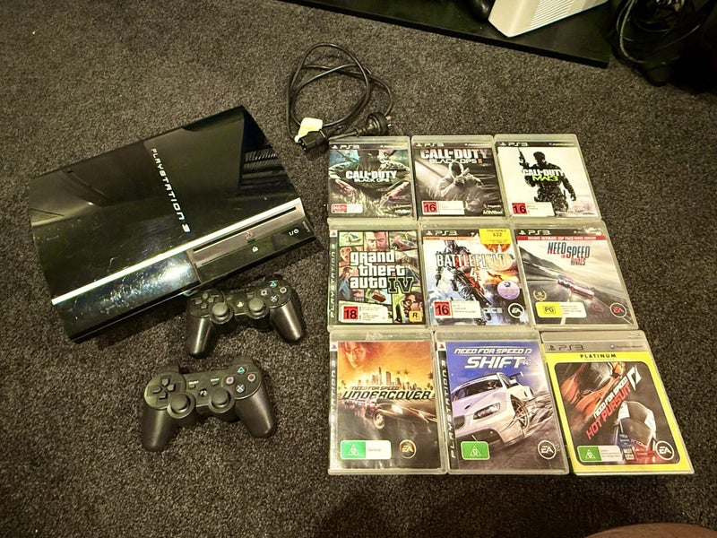 PS3 Fat 40GB + 9 Games 2 controllers Carousel 1
