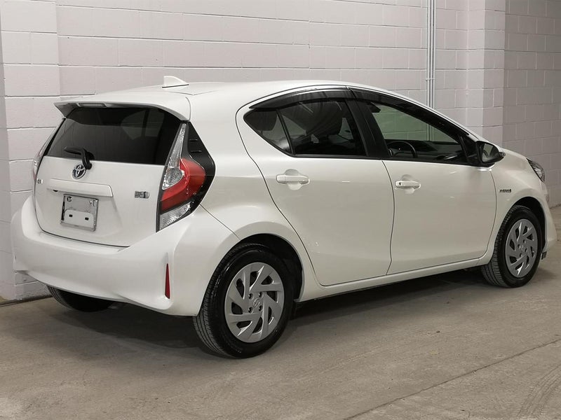2018 Toyota Aqua G leather pack, Smart key, Cam...62854330485506111