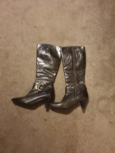 Womens Leather Boots - Gisborne Carousel 1