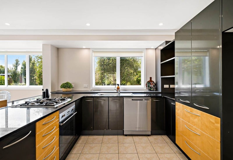 Kitchen Carousel 1