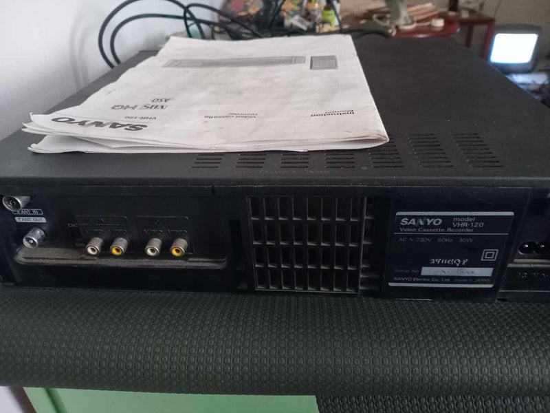 Sanyo VHR-120 *NOT WORKING* Carousel 11