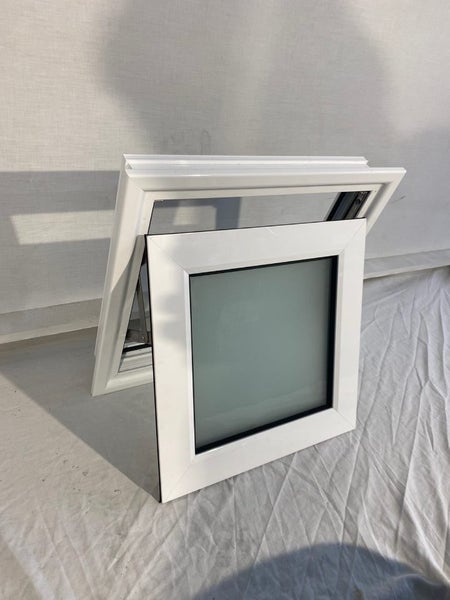 NEW WHITE ALUMINIUM DOUBLE GLAZED WINDOW: 400H X 400W Carousel 2