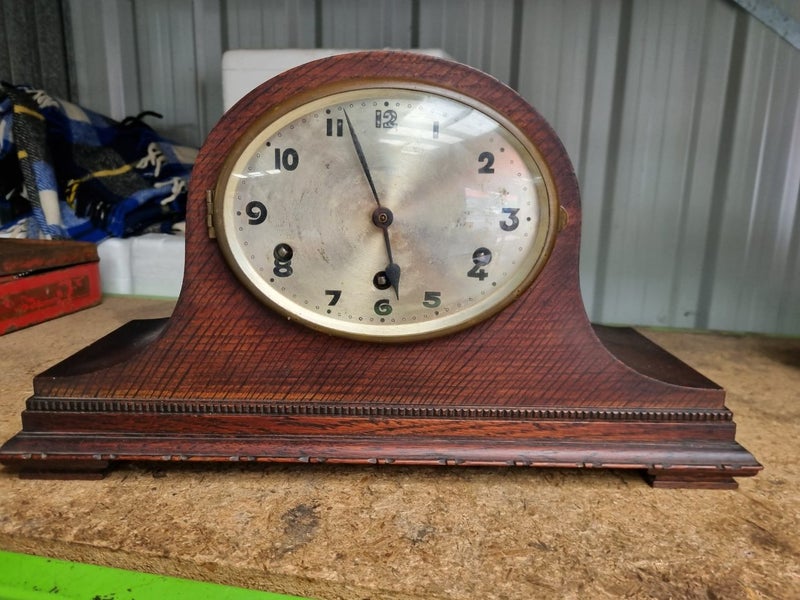 Mantle Clock Carousel 1