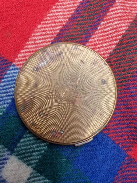 Vintage Powder Compact Carousel 2