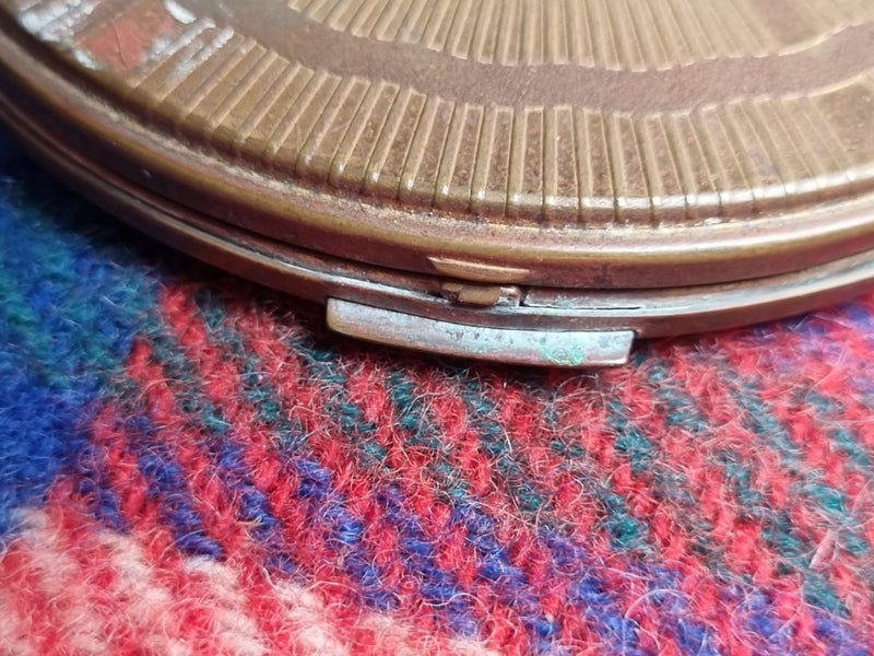 Vintage Powder Compact Carousel 4