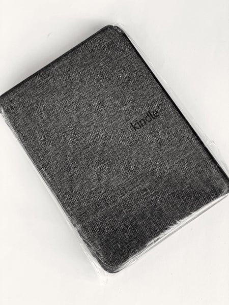 Kindle Paperwhite 10th gen 8GB PQ94WIF with brand new case and charge cable Carousel 8